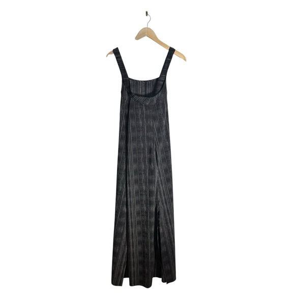 Athleta Arrival Maxi Dress Amara Stripe Black White Athleisure Size Medium - Picture 3 of 7